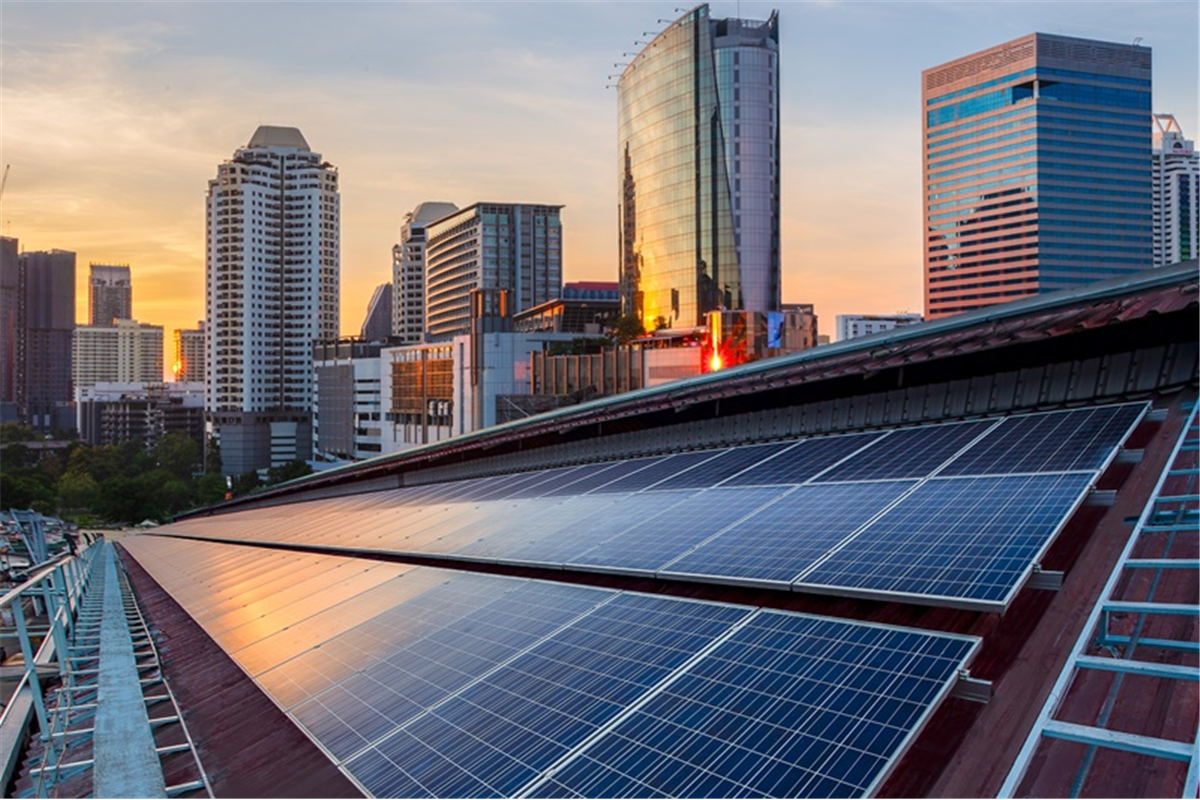 5 benefícios da energia solar para o setor varejista